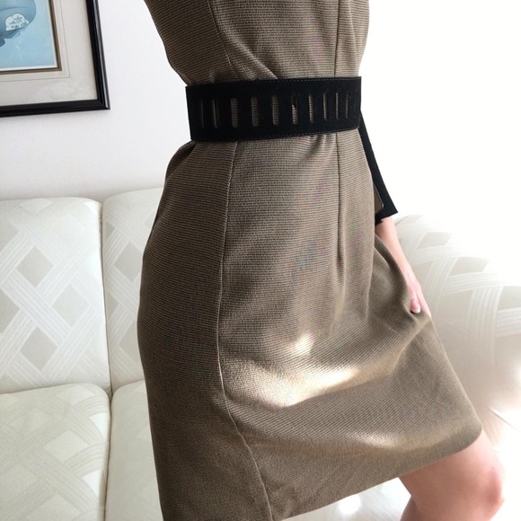 Sleeveless Tunic Dress - Picture 3 of 3